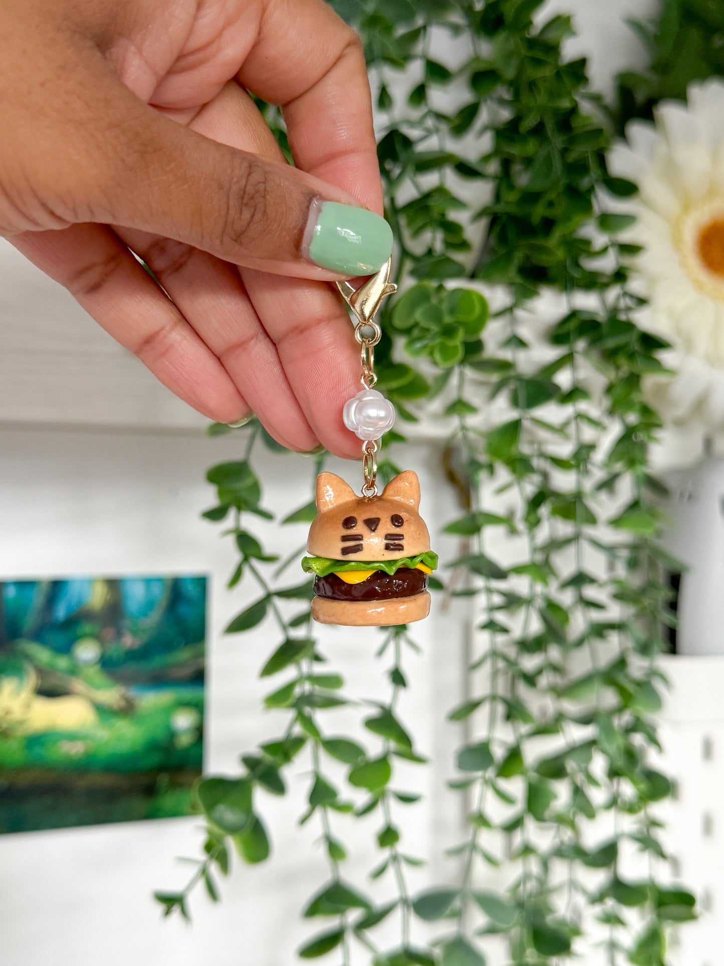 Kittyburger Keychain